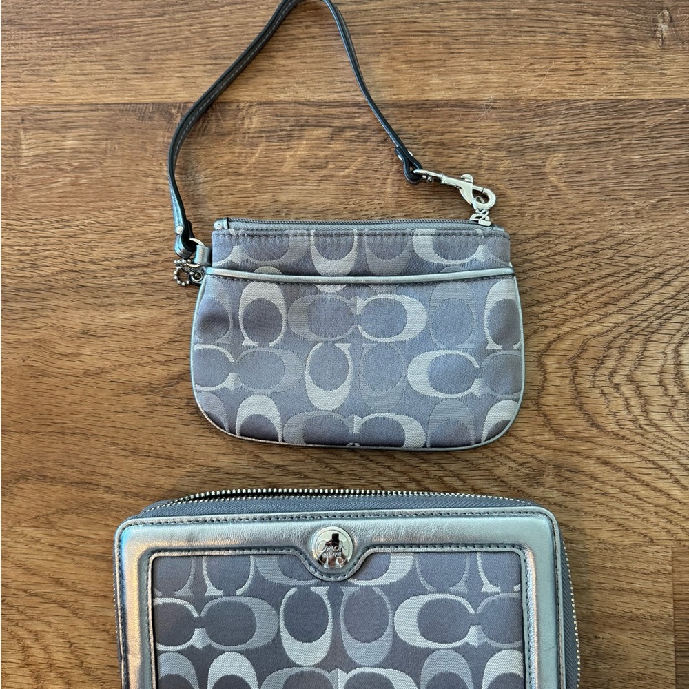 Coach Gray Signature Wristlet and Wallet Set Vintage Authentic